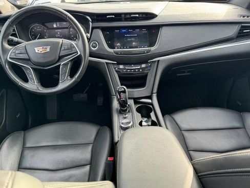 Used 2023 Cadillac XT5 Premium Luxury image 12
