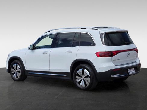 Used 2024 Mercedes-Benz EQB 300 4MATIC image 6