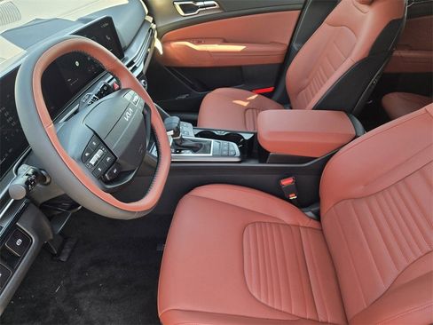 New 2026 Kia Sportage SX image 9