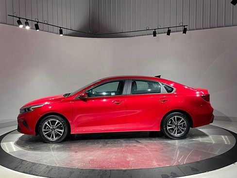 Used 2023 Kia Forte LXS image 14