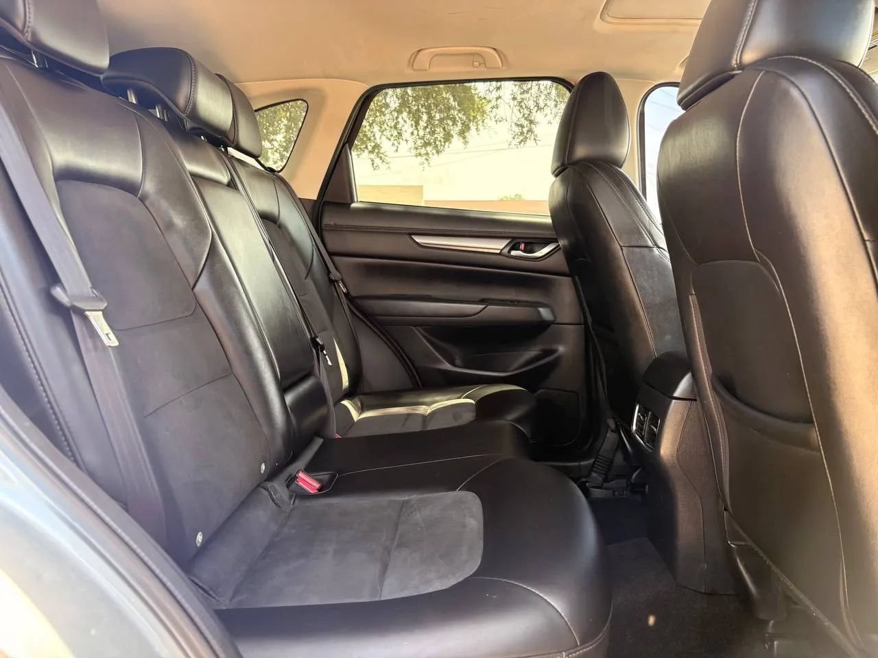 Used 2018 MAZDA CX-5 Touring w/ Preferred Equipment Package FWD image 16