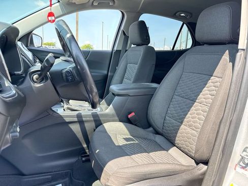 Used 2019 Chevrolet Equinox LT AWD/4WD image 11