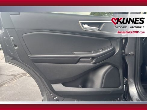 Used 2024 Ford Edge SEL image 44