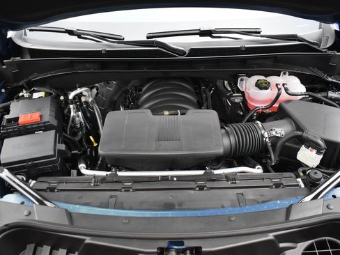 Certified 2026 Cadillac Escalade ESV Luxury w/ Touring Package image 9