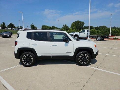 Used 2023 Jeep Renegade Latitude image 6
