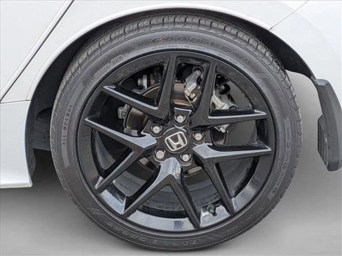 Used 2024 Honda Civic Sport image 9