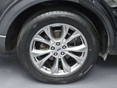 Used 2020 Ford Explorer Limited AWD/4WD image 38
