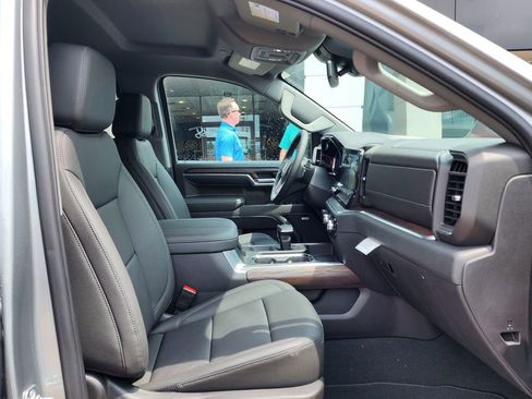 New 2026 GMC Sierra 1500 SLT w/ SLT Premium Plus Package image 38