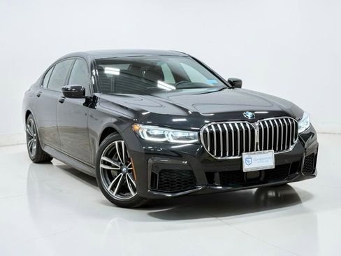 Used 2022 BMW 750i xDrive w/ Executive Package AWD/4WD image 6