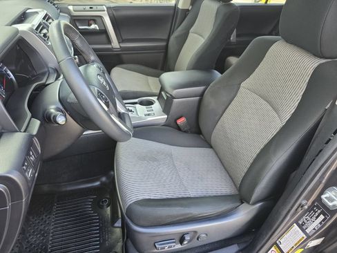 Used 2018 Toyota 4Runner SR5 RWD image 11