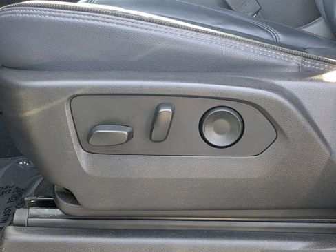 Used 2024 Chevrolet Silverado 3500 High Country image 18