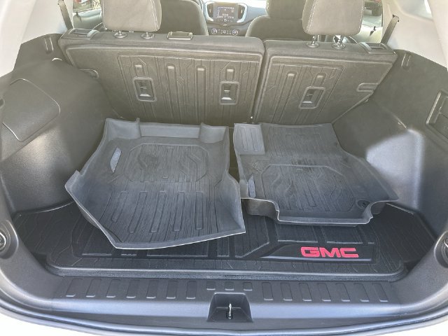 Certified 2023 GMC Terrain SLE w/ Driver Convenience Package FWD image 33