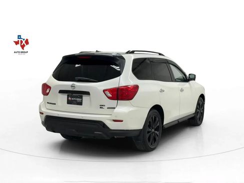 Used 2018 Nissan Pathfinder SL w/ Midnight Edition Package image 6