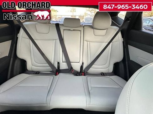 Used 2025 Hyundai Tucson Limited AWD/4WD image 12
