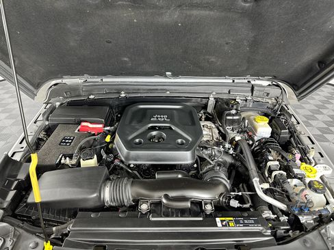 Used 2018 Jeep Wrangler Unlimited Sport image 30