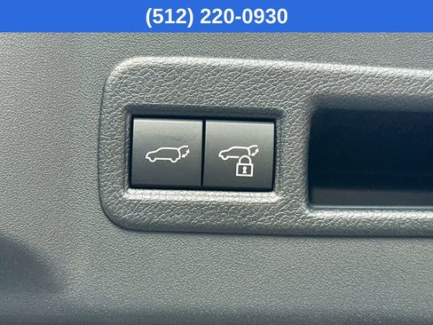 New 2026 Subaru Solterra AWD/4WD image 33