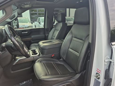 Used 2022 GMC Sierra 3500 Denali w/ Denali Ultimate Package AWD/4WD image 20