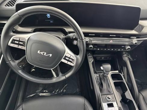 Certified 2025 Kia Telluride S AWD/4WD image 24
