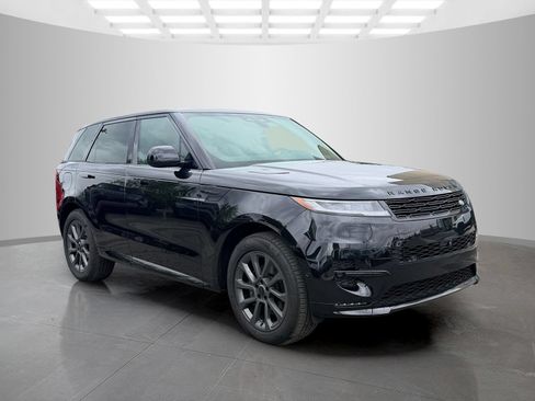 Used 2026 Land Rover Range Rover Sport Dynamic SE AWD/4WD image 3
