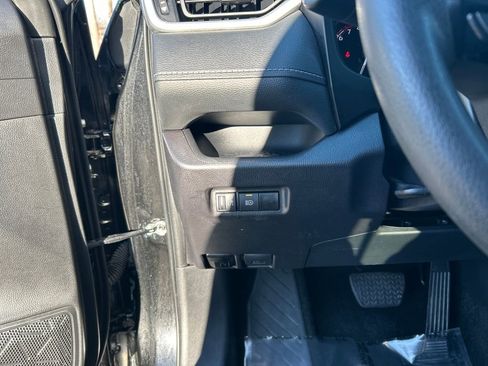 Used 2024 Toyota RAV4 XLE image 21