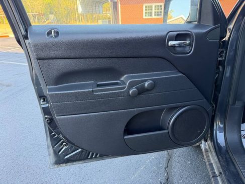 Used 2015 Jeep Patriot Sport FWD image 10
