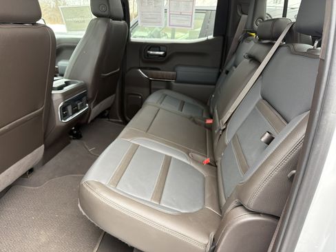 Used 2022 GMC Sierra 1500 Denali w/ Denali Premium Package image 28