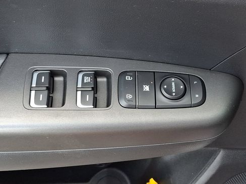 Used 2021 Kia Sportage LX AWD/4WD image 26