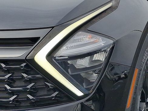 Certified 2023 Kia Sportage X-Pro image 9