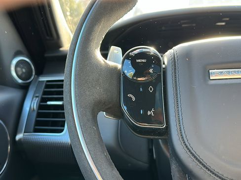 Used 2021 Land Rover Range Rover Sport HST image 16