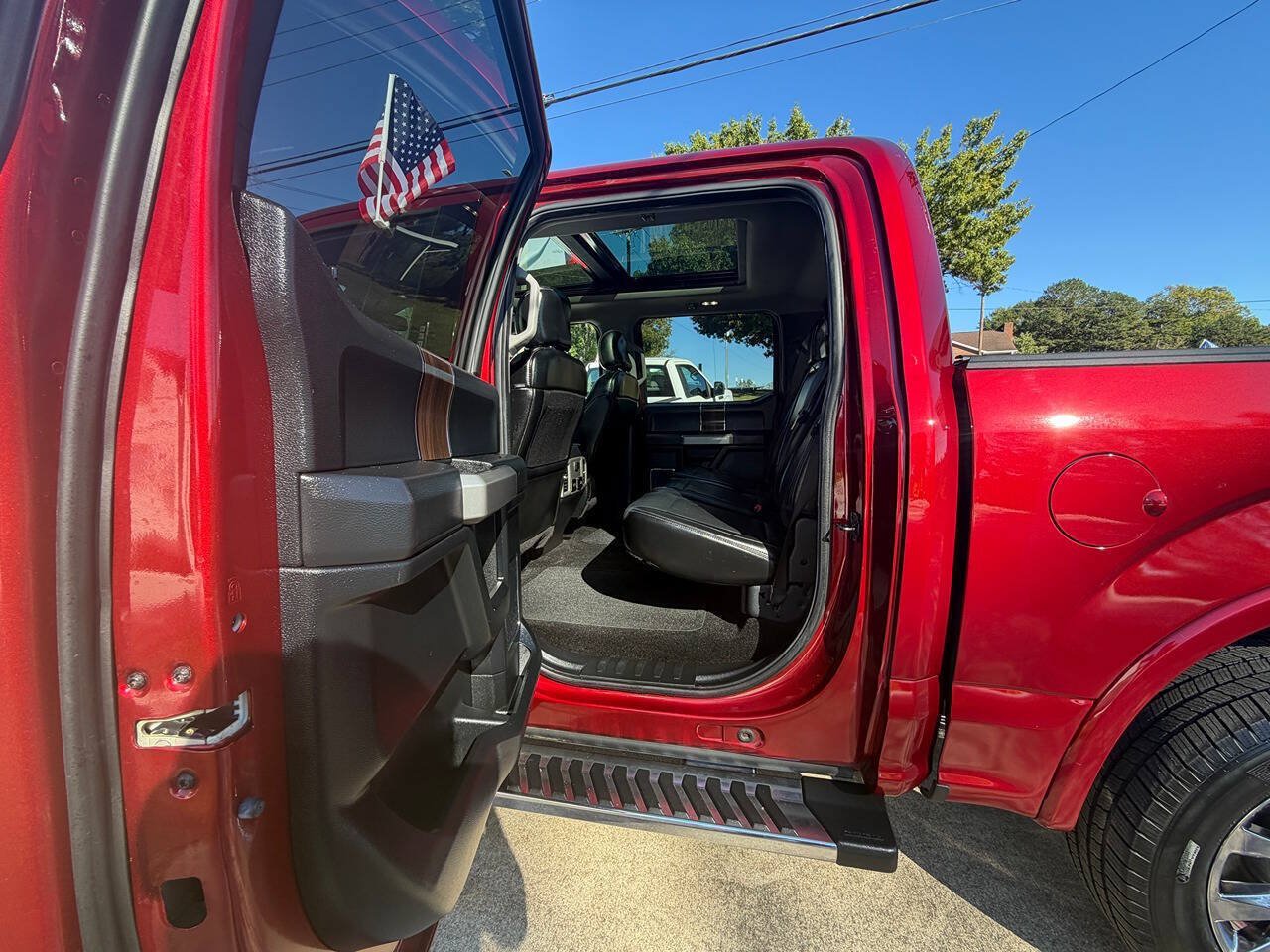 Used 2017 Ford F150 Lariat RWD image 9
