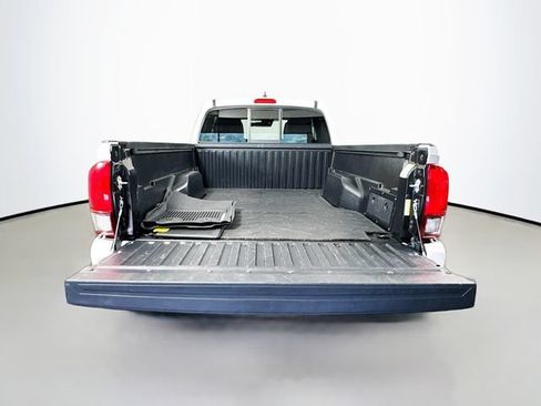 Certified 2021 Toyota Tacoma SR w/ SR Convenience Package AWD/4WD image 27