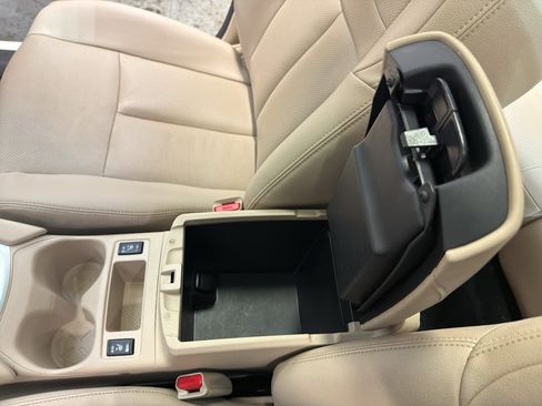 Used 2016 Nissan Rogue SL w/ SL Premium Package image 20