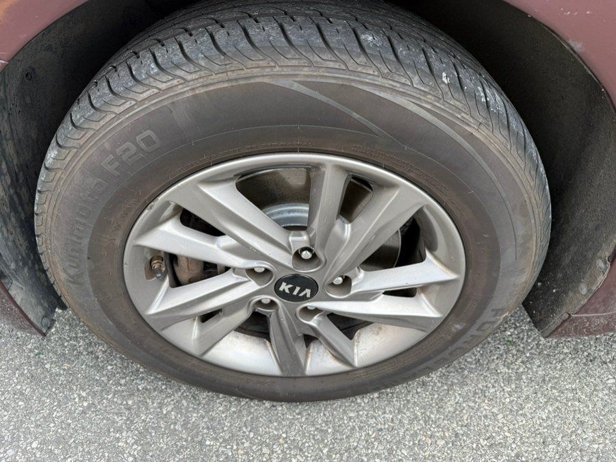 Used 2020 Kia Optima LX FWD image 18