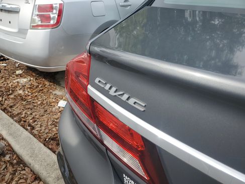 Used 2013 Honda Civic LX image 6
