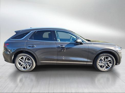 Used 2025 Genesis GV70 2.5T AWD/4WD image 2