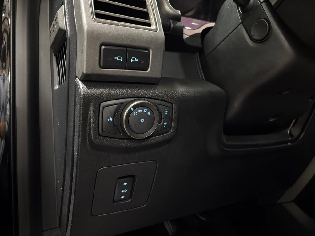 Used 2018 Ford F150 Raptor w/ Equipment Group 802A Luxury AWD/4WD image 30