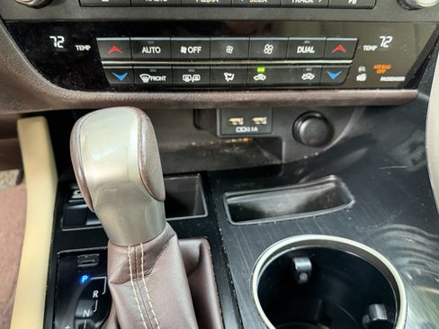Used 2020 Lexus RX 350 FWD w/ Accessory Package image 27