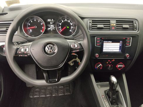 Used 2018 Volkswagen Jetta S FWD image 22