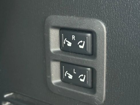 Used 2018 INFINITI QX80 2WD image 17