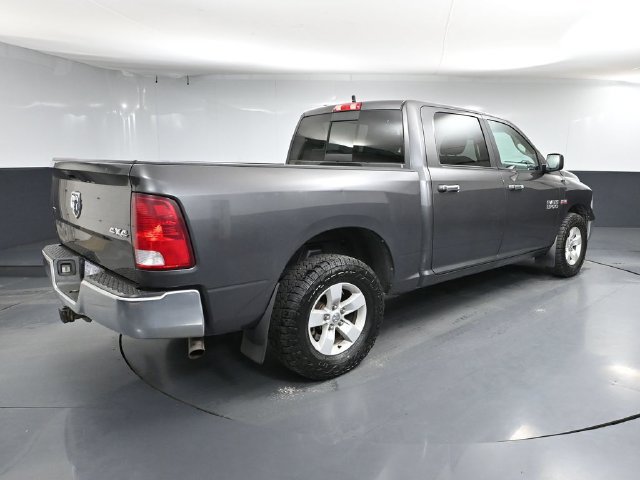 Used 2017 RAM 1500 Classic SLT AWD/4WD image 3