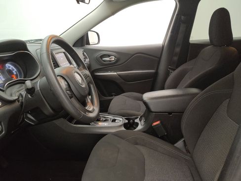 Used 2020 Jeep Cherokee Latitude image 17