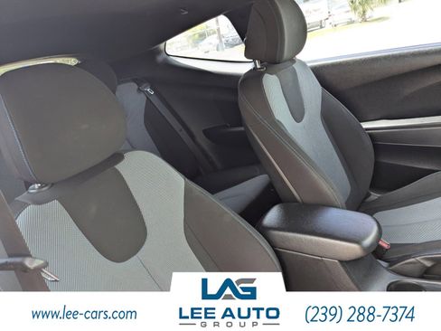 Used 2019 Hyundai Veloster 2.0 image 11