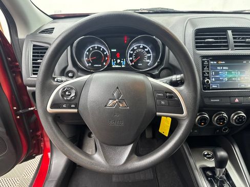 Used 2024 Mitsubishi Outlander Sport ES AWD/4WD image 16