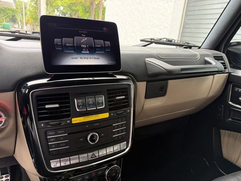 Used 2017 Mercedes-Benz G 550 image 21