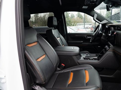 Used 2024 GMC Sierra 2500 AT4 w/ Technology Package image 23