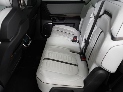Used 2023 Rivian R1S Adventure AWD/4WD image 26