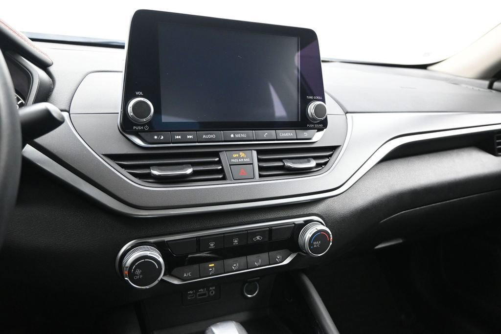 Certified 2024 Nissan Altima 2.5 SR FWD image 18