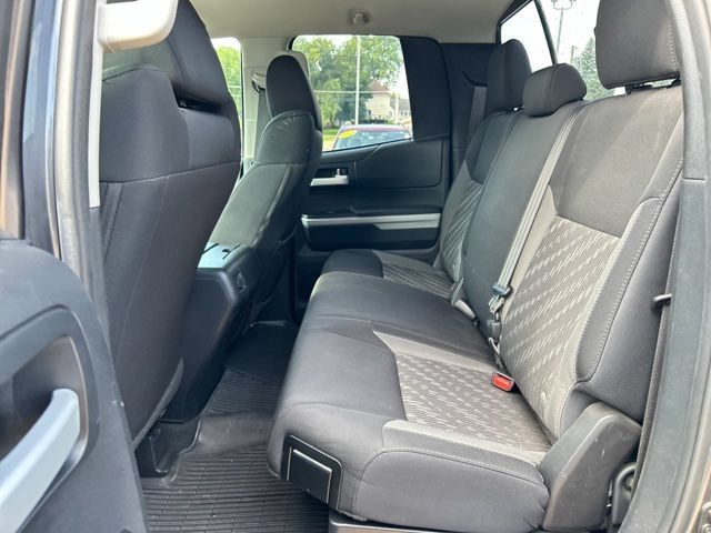 Used 2019 Toyota Tundra SR5 w/ Convenience Package AWD/4WD image 15