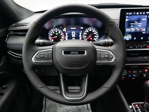 New 2026 Jeep Compass Latitude AWD/4WD image 14