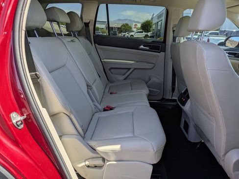 Used 2019 Volkswagen Atlas SE w/ Panoramic Sunroof Package FWD image 28